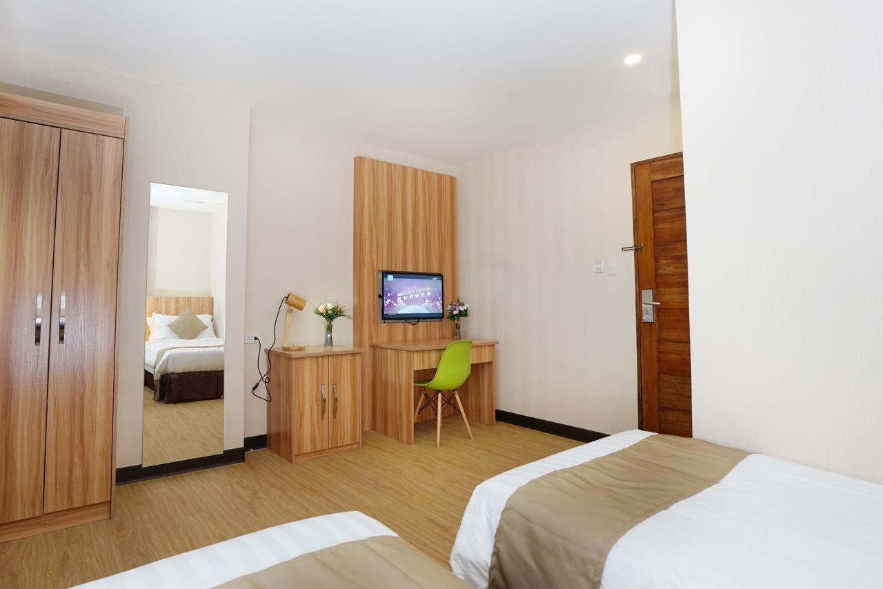 Baypark Hotel Calbayog Esterno foto