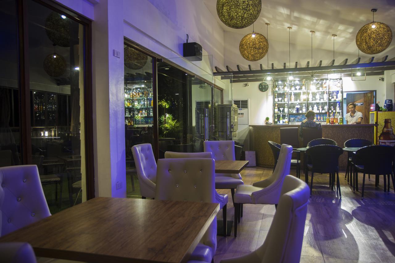 Baypark Hotel Calbayog Esterno foto