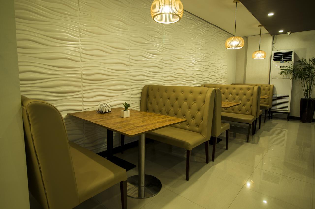 Baypark Hotel Calbayog Esterno foto